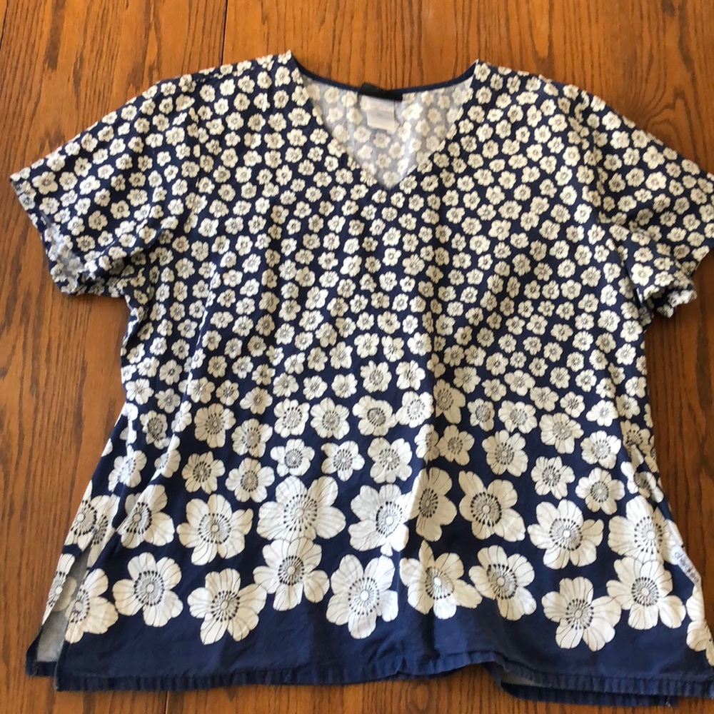 Cute Cherokee scrub top.